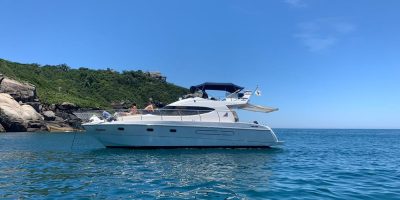 aluguel de lancha em florianopolis passeio de lancha em florianopolis ecoturismo boats vou de lanhca Azimut 400 FLY (4)