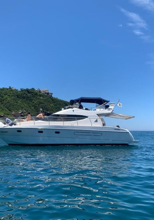 aluguel de lancha em florianopolis passeio de lancha em florianopolis ecoturismo boats vou de lanhca Azimut 400 FLY (4)