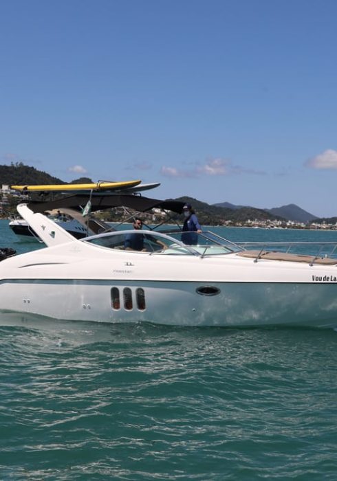 aluguel de lancha em florianopolis passeio de lancha em florianopolis ecoturismo boats vou de lanhca Phantom 30 pés VDL 4 (3)